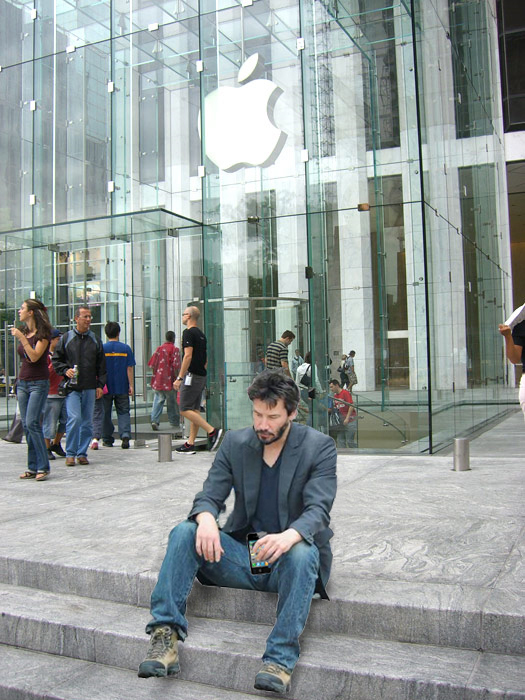 iPhone4-SadKeanu5.jpg