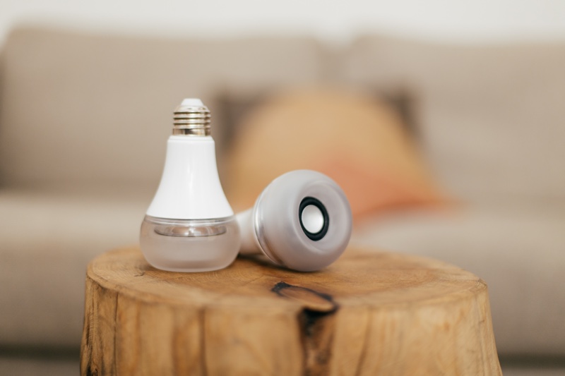 twistbulb1.jpg