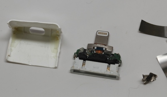 lightning_adapter_teardown.jpg