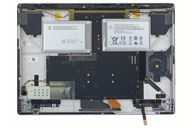 640_surface-motherboard.jpeg