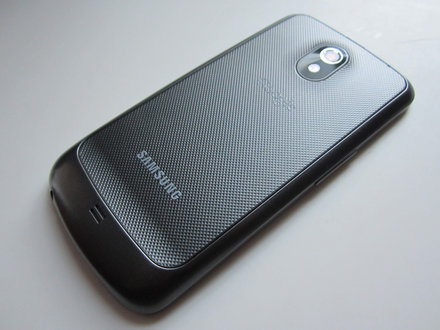 440x330-samsung-galaxy-nexus-back.jpg