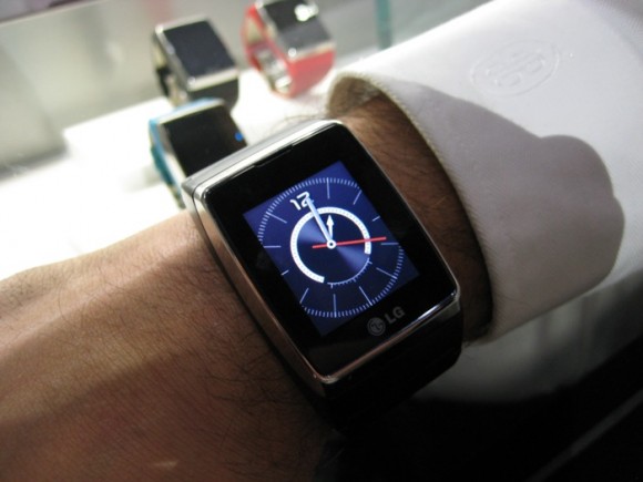 lg-iwatch-phone-10-580x435.jpg