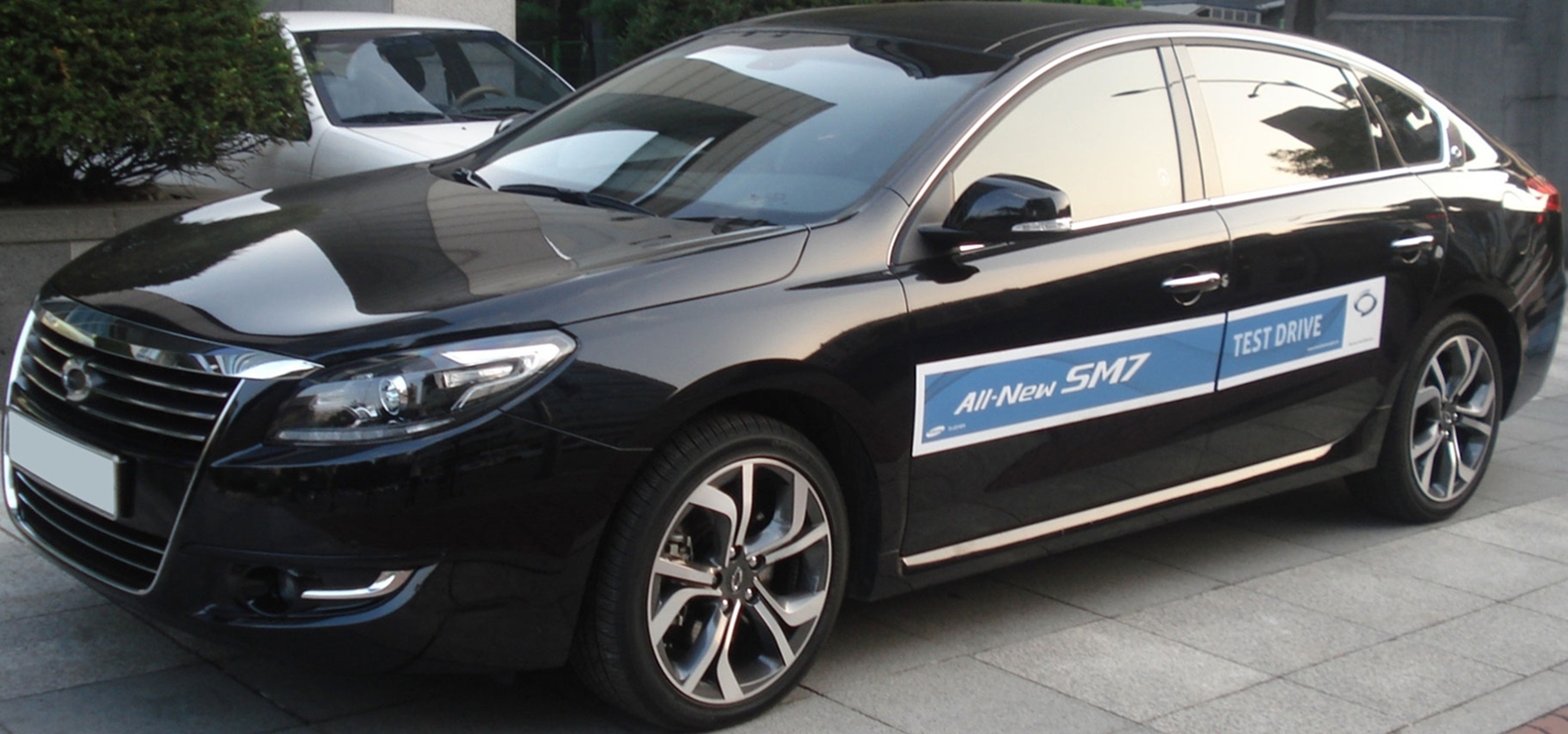 20110902_renault_samsung_sm7_1.jpg