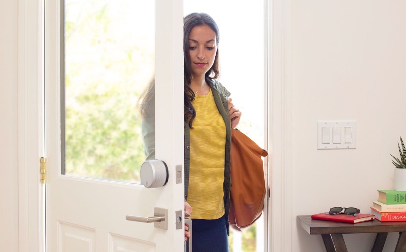 augustsmartlockpro2.jpg