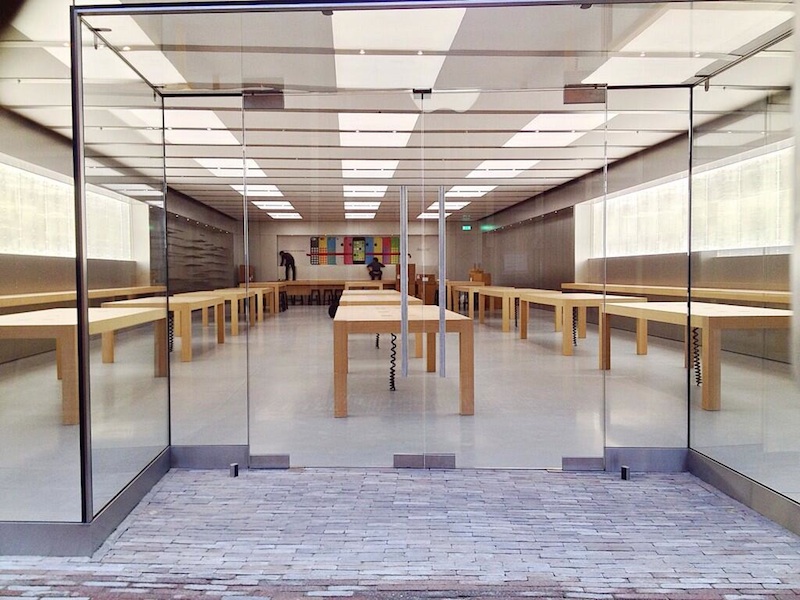 apple_store_haarlem.jpg