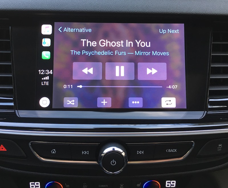 buick_regal_carplay_now_playing.jpg