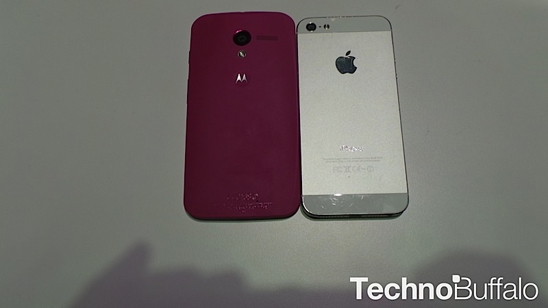 moto-x-vs-iphone-5-5.jpg
