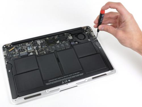 150434-2010_mba_11_teardown_500.jpg