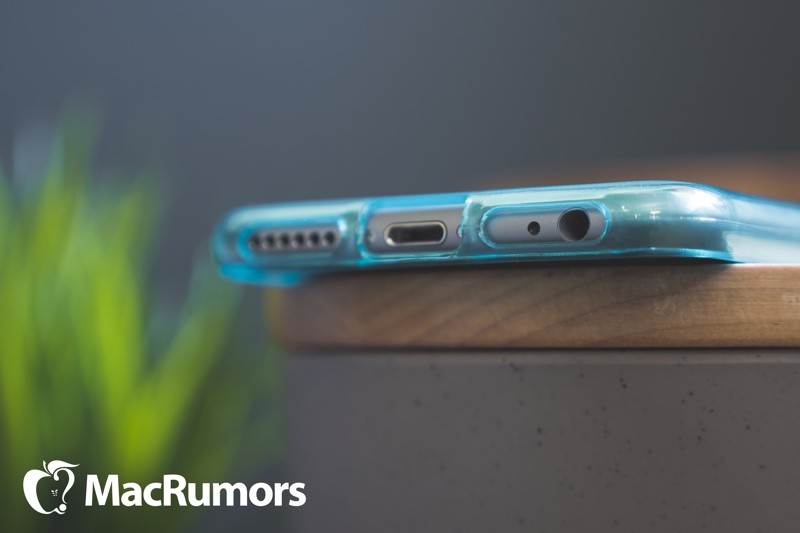 iphone7casebottom-800x533.jpg