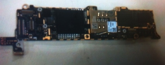 iphone_2012_logic_board_no_shield_front.jpg