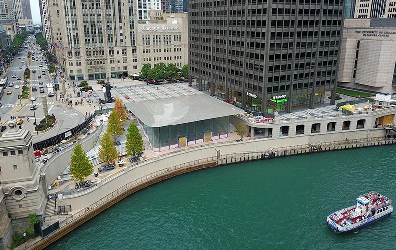 apple-store-chicago-river-800x506.jpg