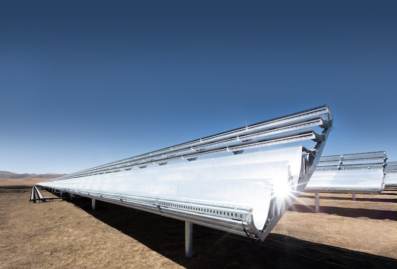 Apple-Solar-Farm-Hongyuan-China-800x543.jpg