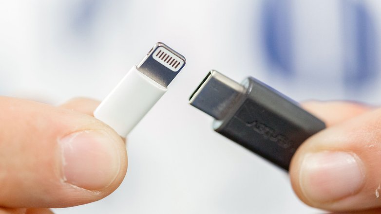 AndroidPIT-usb-c-lighning-comparison-3-w782.JPG