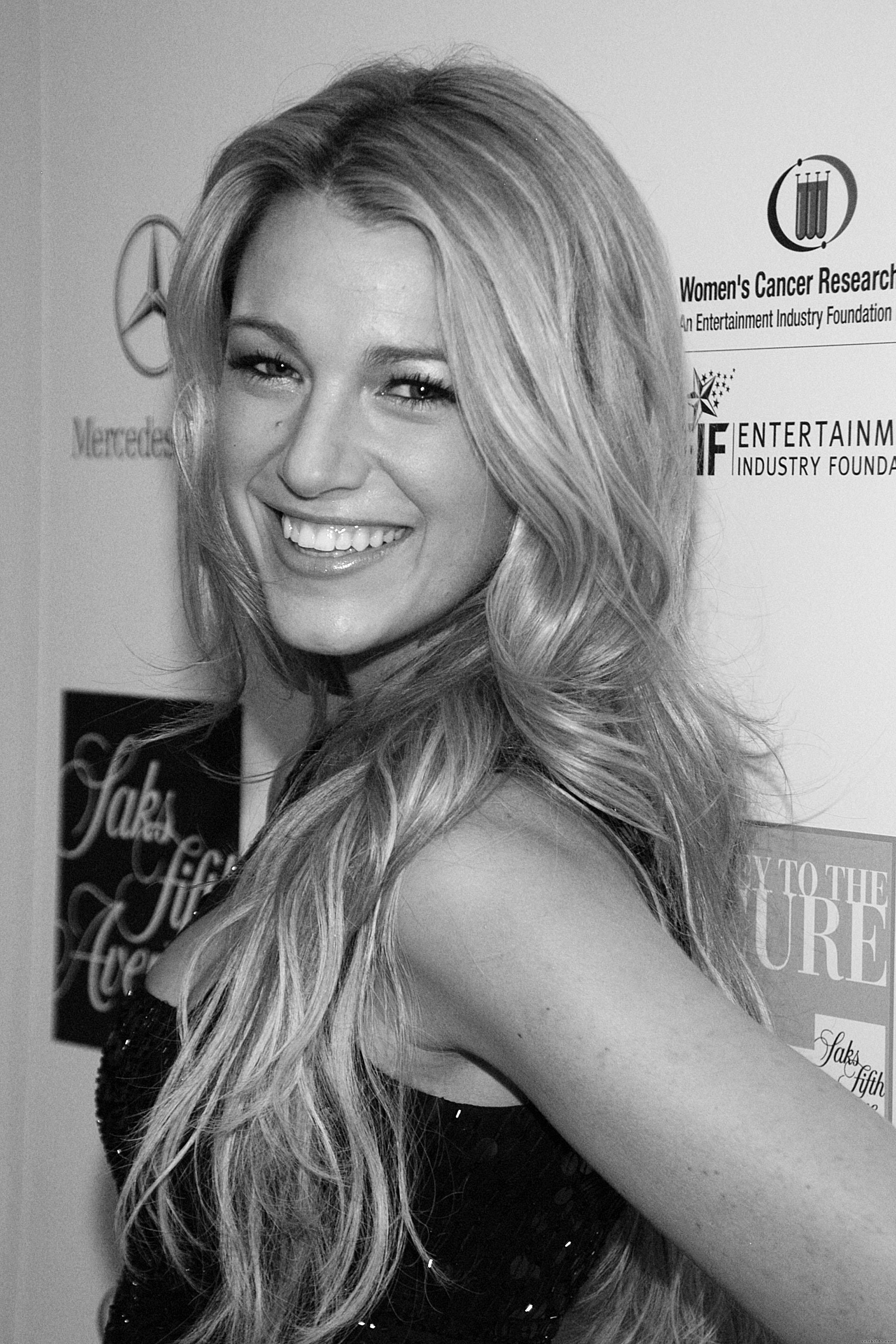 44233_Blake_Lively_Viva_la_Cure_010_123_757lo.jpg