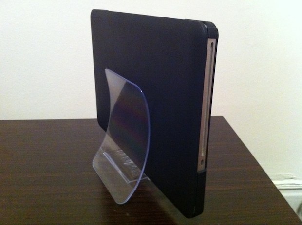 ikea-vertical-macbook-stand.jpg
