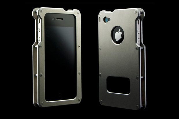 abee-iphone-4-aluminium-jacket-0.jpg