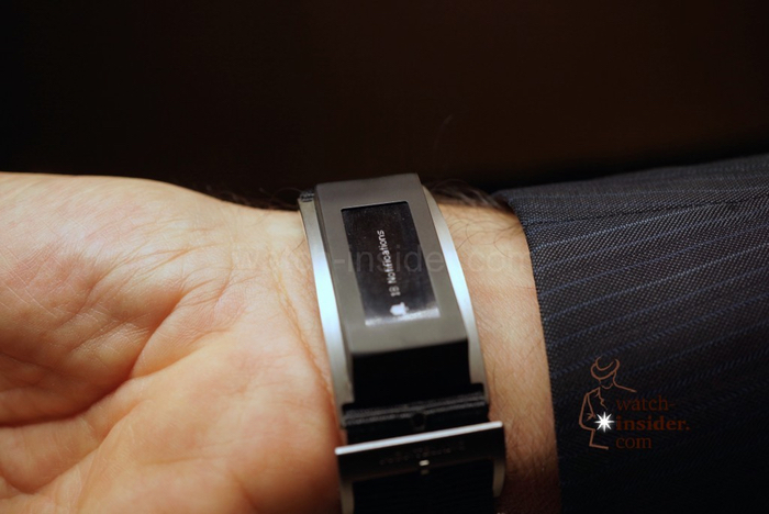 e-strap-wrist.jpg