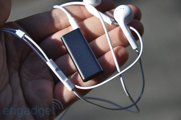 ipod-shuffle-top-001.jpg