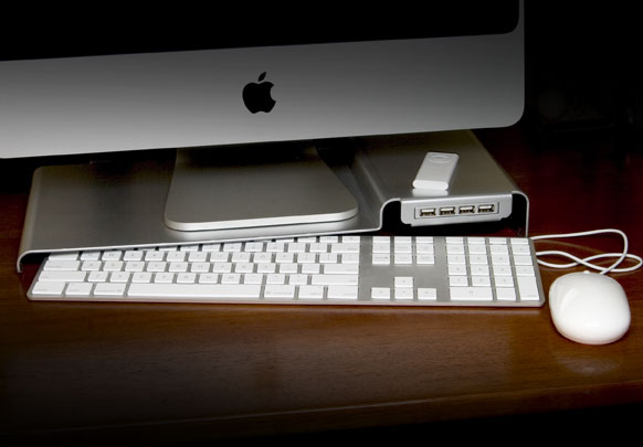 macessity-laptop-stand-messy.jpg