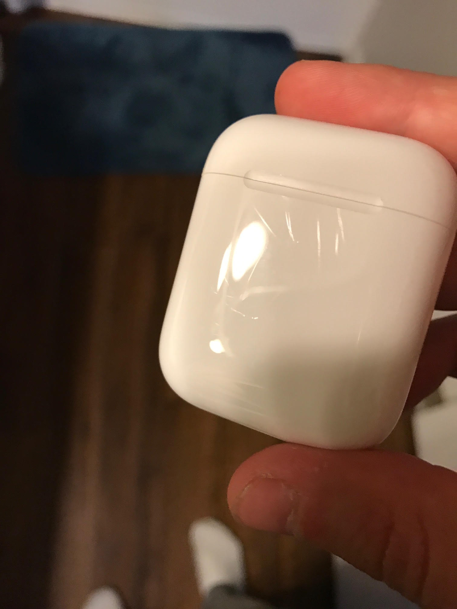 salon klassekammerat glemsom Anyone else AirPods scratching like crazy on the case? | MacRumors Forums