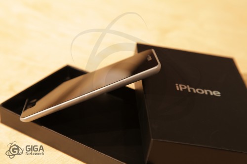iphone5mock3.jpg