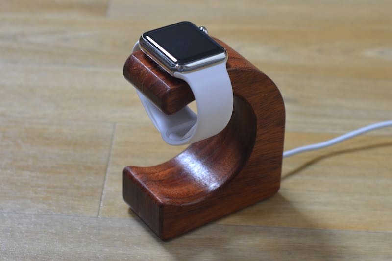 wavewithclosedwatch-800x533.jpg