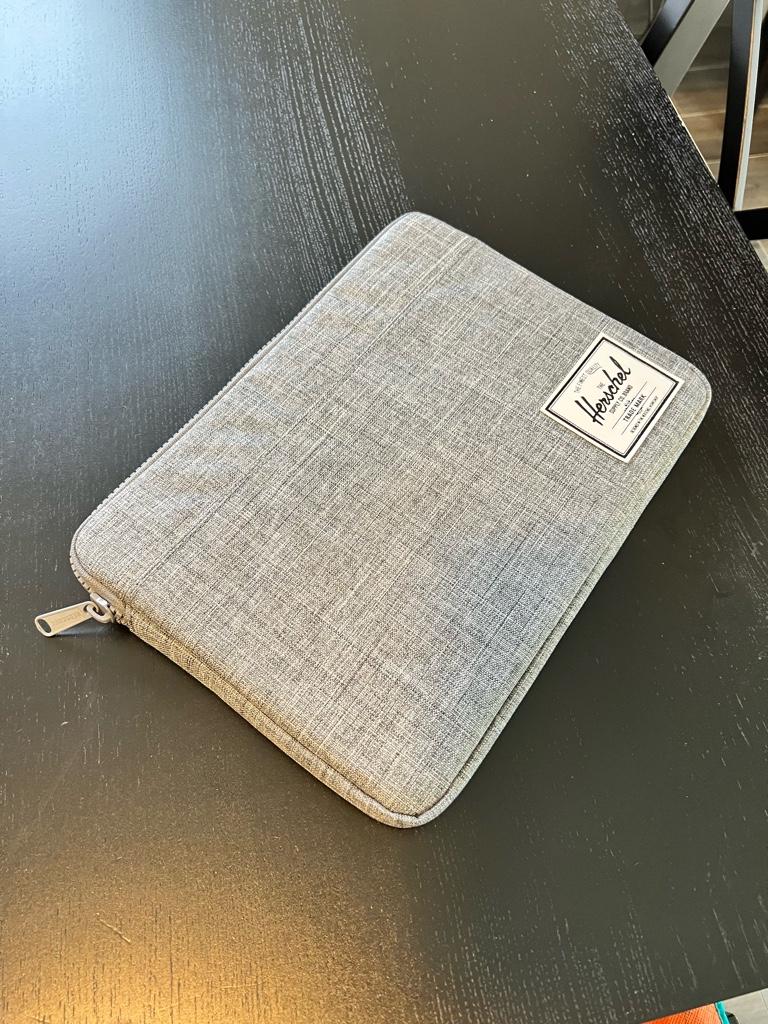 Herschel Laptop Sleeves and Bags Review 