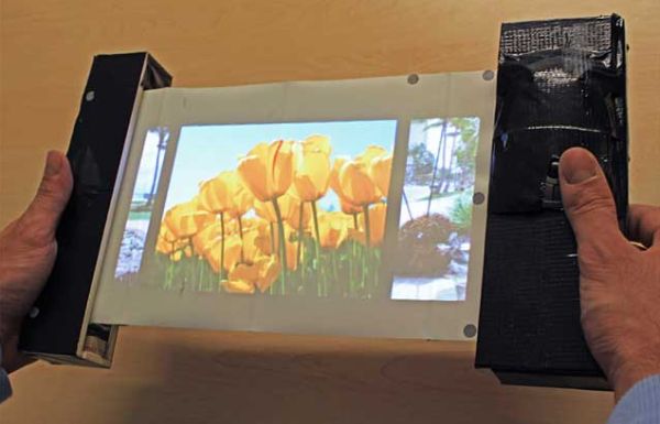 Xpaaand-rollable-display.jpg