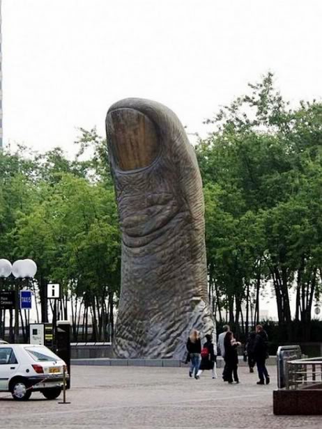 TheThumbParisFrance.jpg