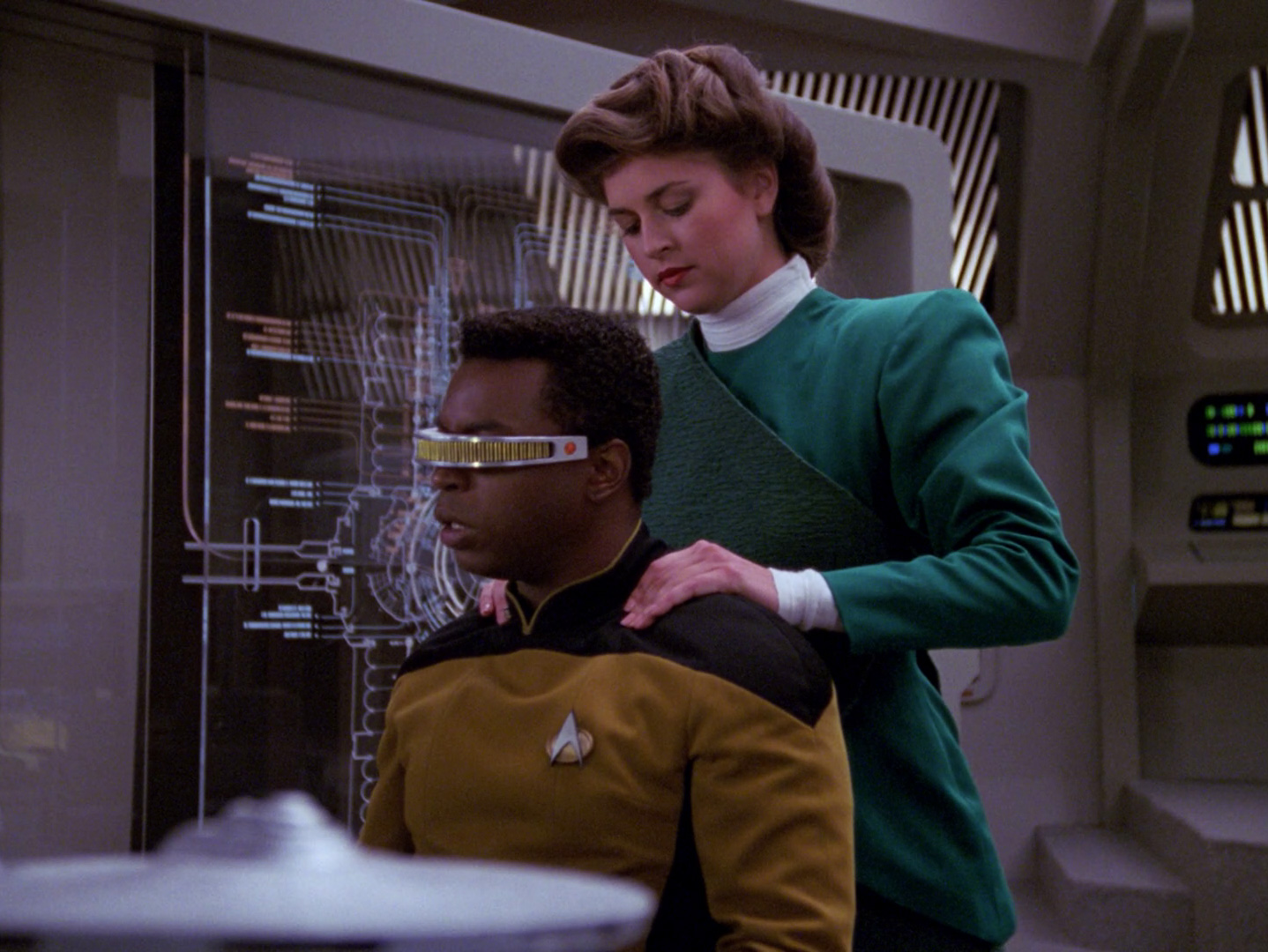 geordi-leah-booby-strap-star-trek-tng.jpg