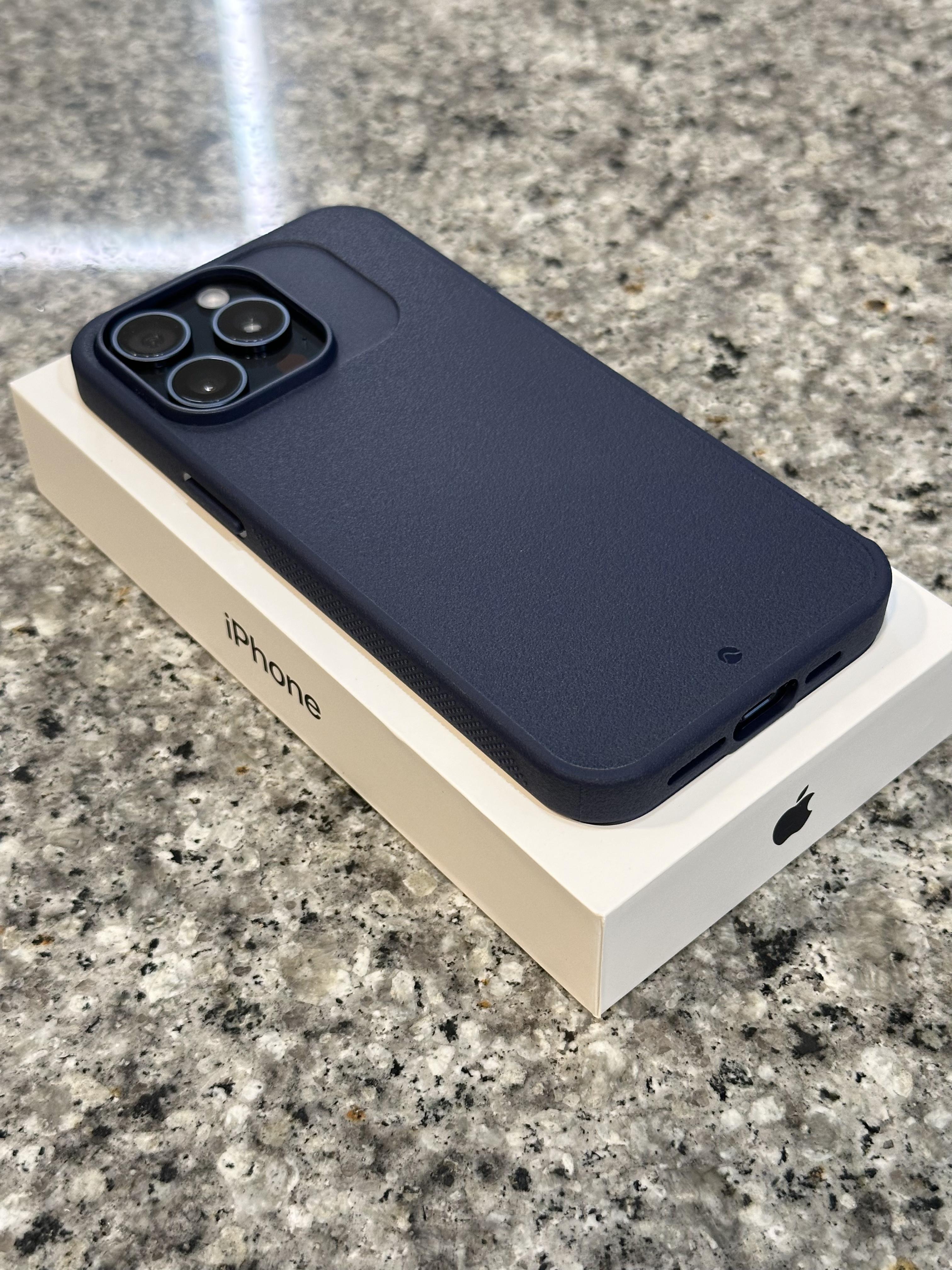 Mous Limitless Phone Case Review (Does it live up to the hype