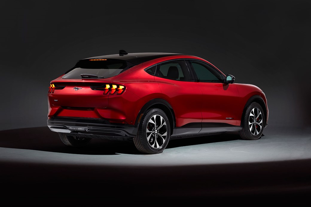 mustang_mach-e_66.jpg