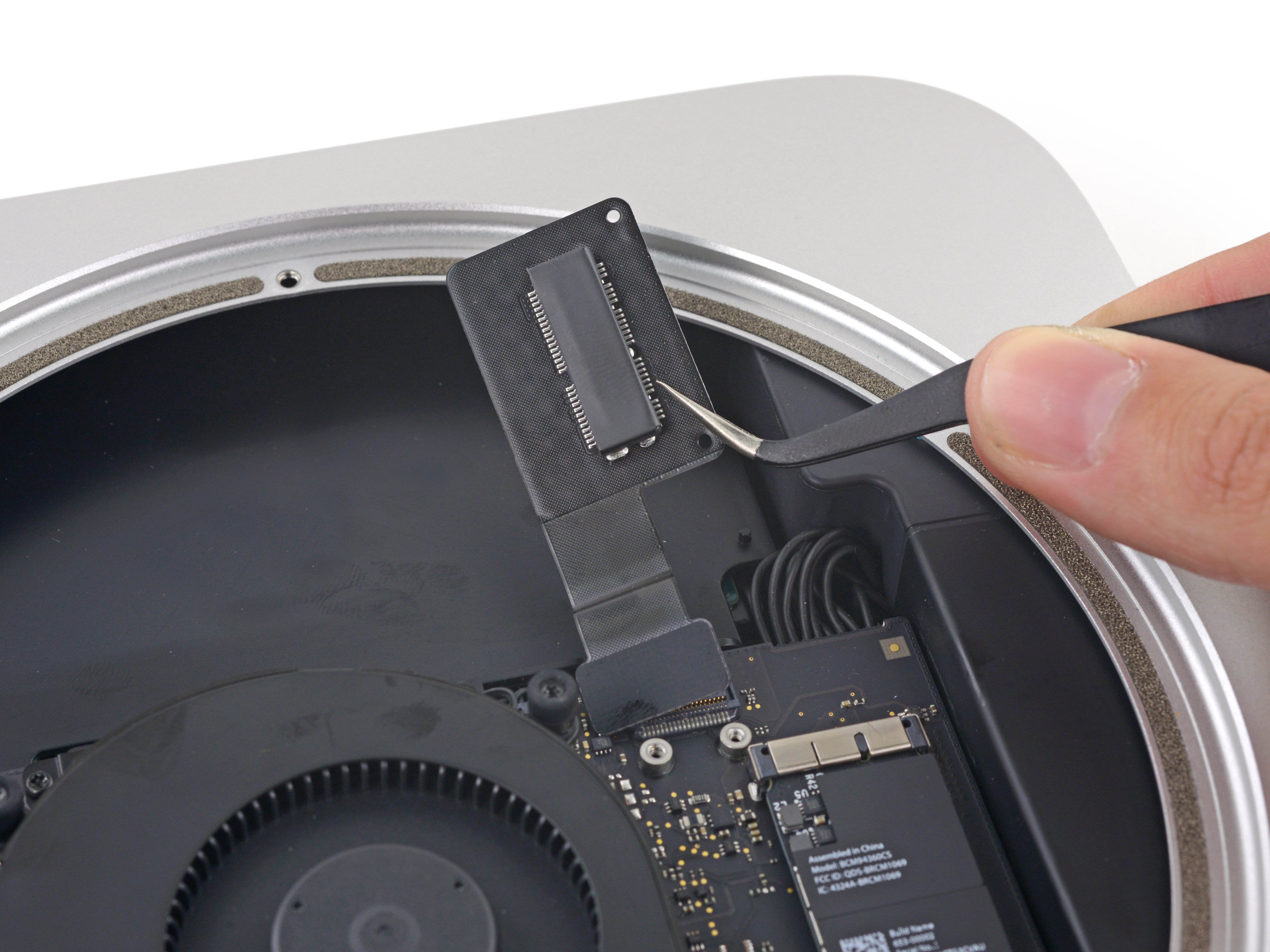 www.ifixit.com