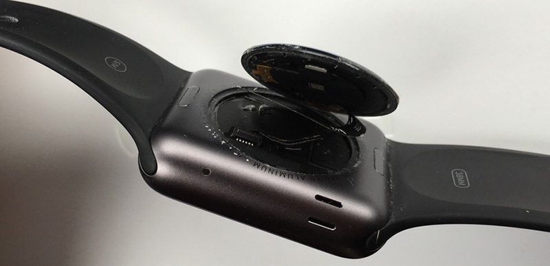 apple-watch-separated-back-cover-800x388.jpg