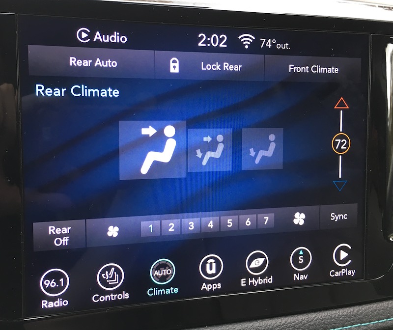 pacifica_rear_climate_control.jpg