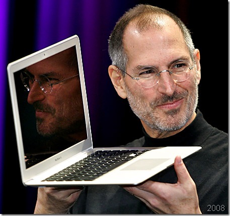 steve_jobs_2008_macbook_air.jpg