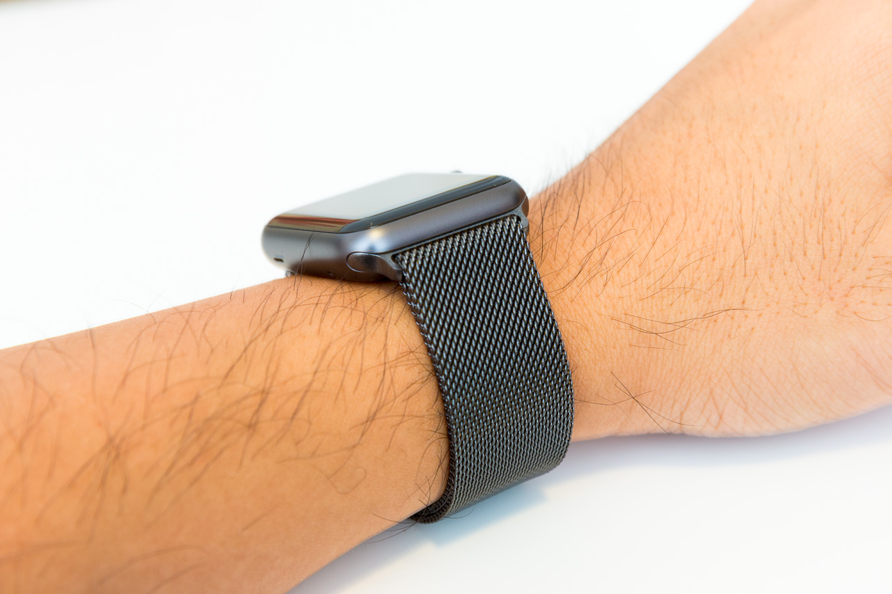 spigen milanese loop