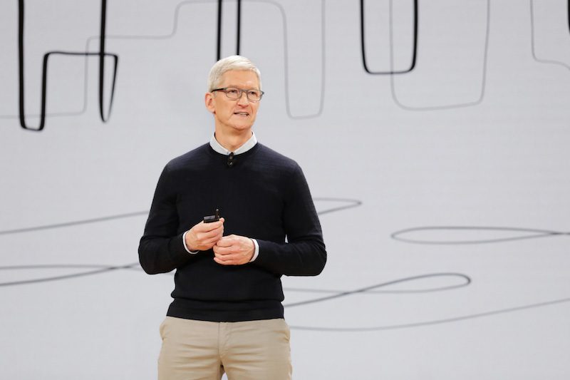 tim-cook-lane-tech-800x533.jpg