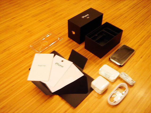 iPhone_Unbox07.jpg
