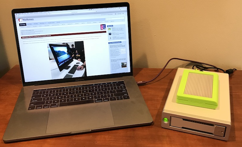 caldigit_av_pro_2_connected.jpg