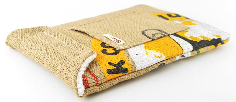 original-macbook-sleeve-top-800.jpg