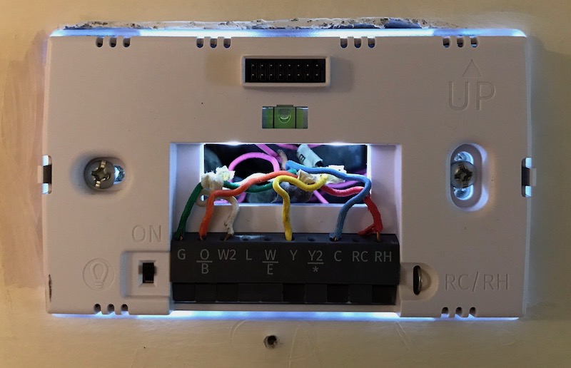 sensi_touch_wiring_light.jpg