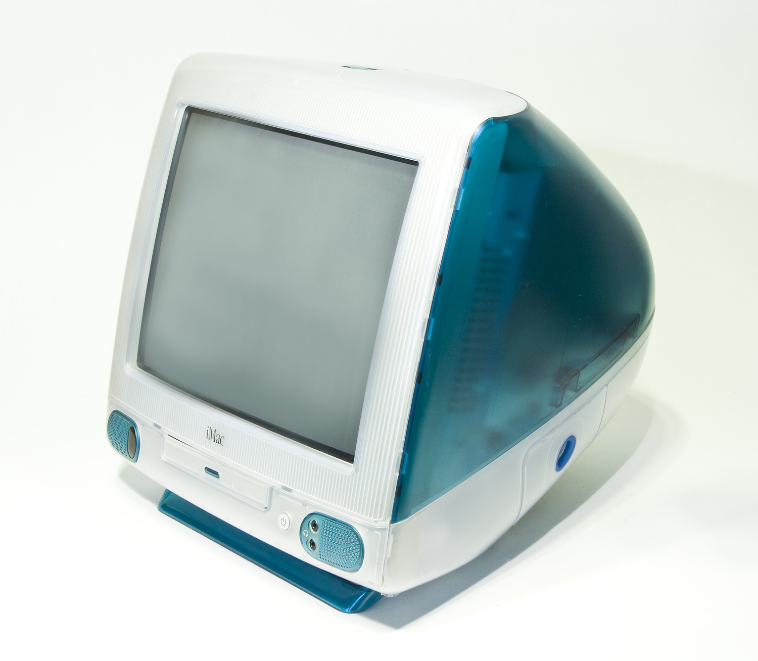 imac_three_quarter_large.jpg