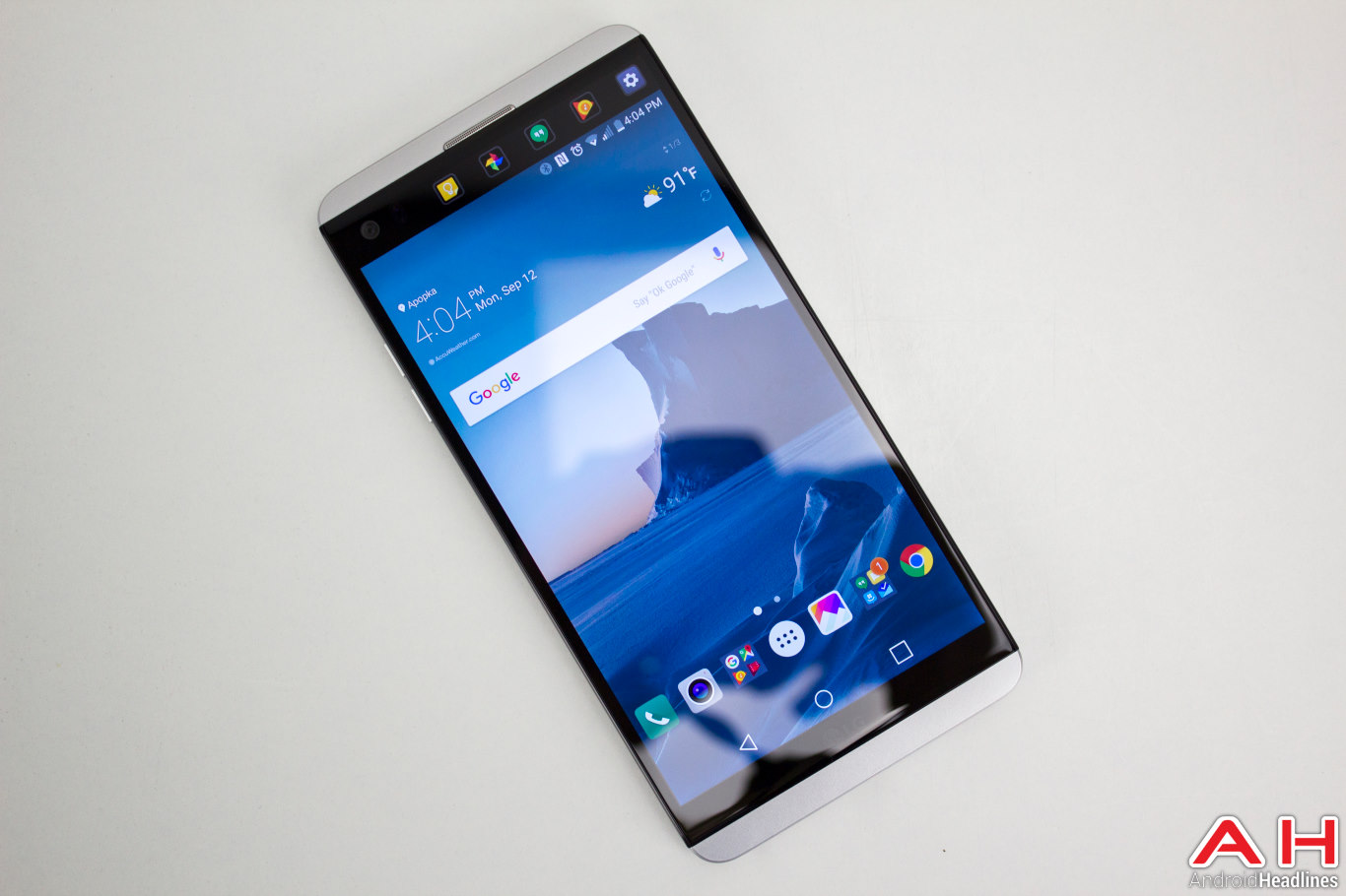 LG-V20-AH-NS-01-1.jpg