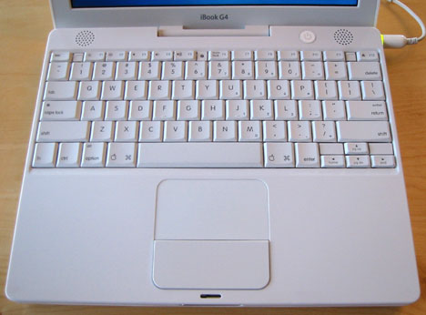 2003-11-11-ibook-g4.jpg