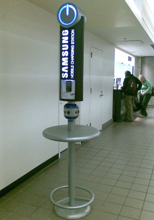 7-1-08-samsung-charging-station.jpg