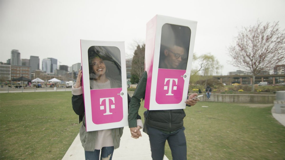 t-mobile-mobile-phone-boothe.jpg