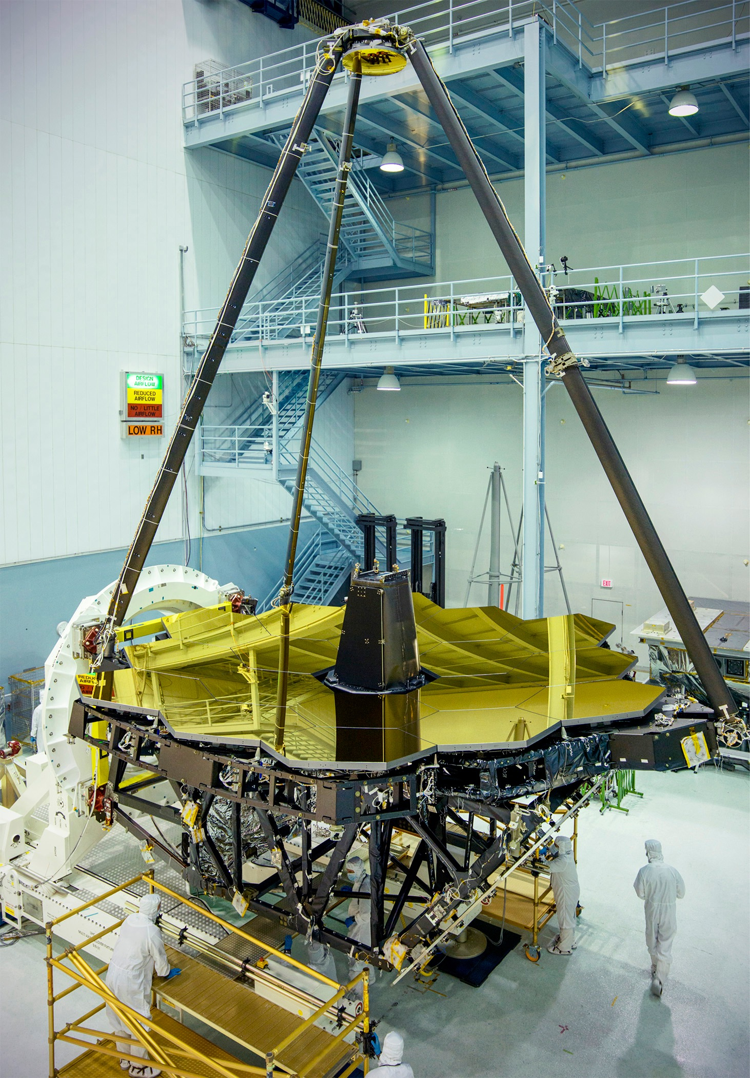 jwst1.jpg