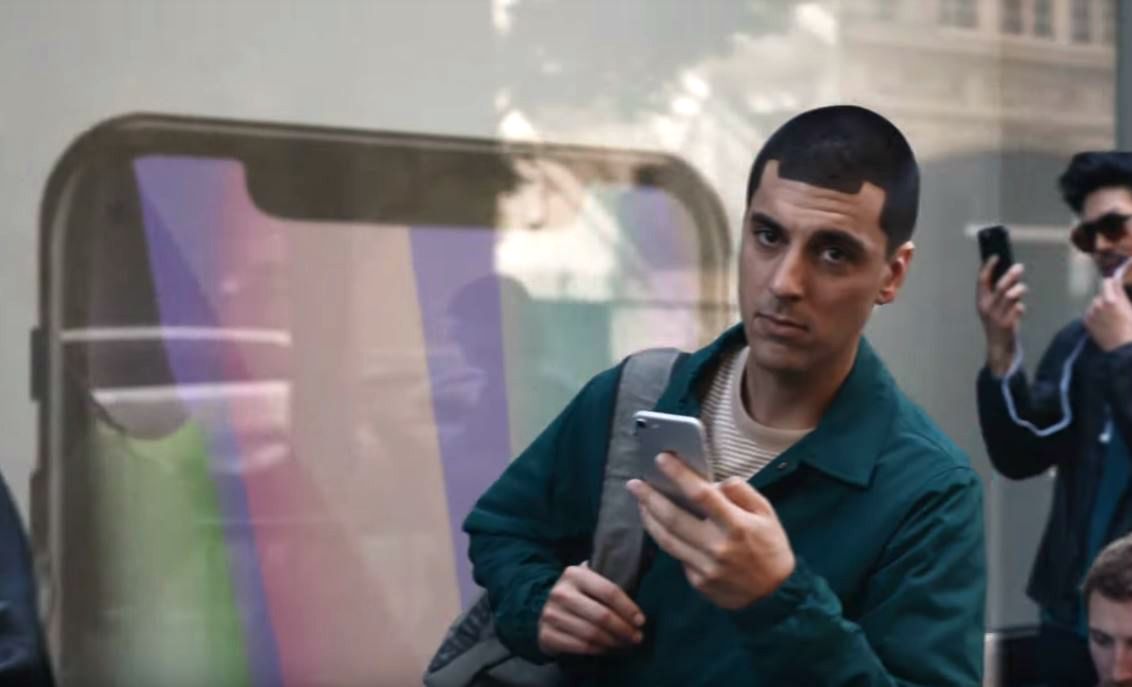 apple-iphone-x-notch-samsung-ad.jpg