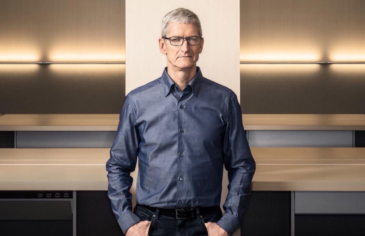tim-cook-apple-park.jpg
